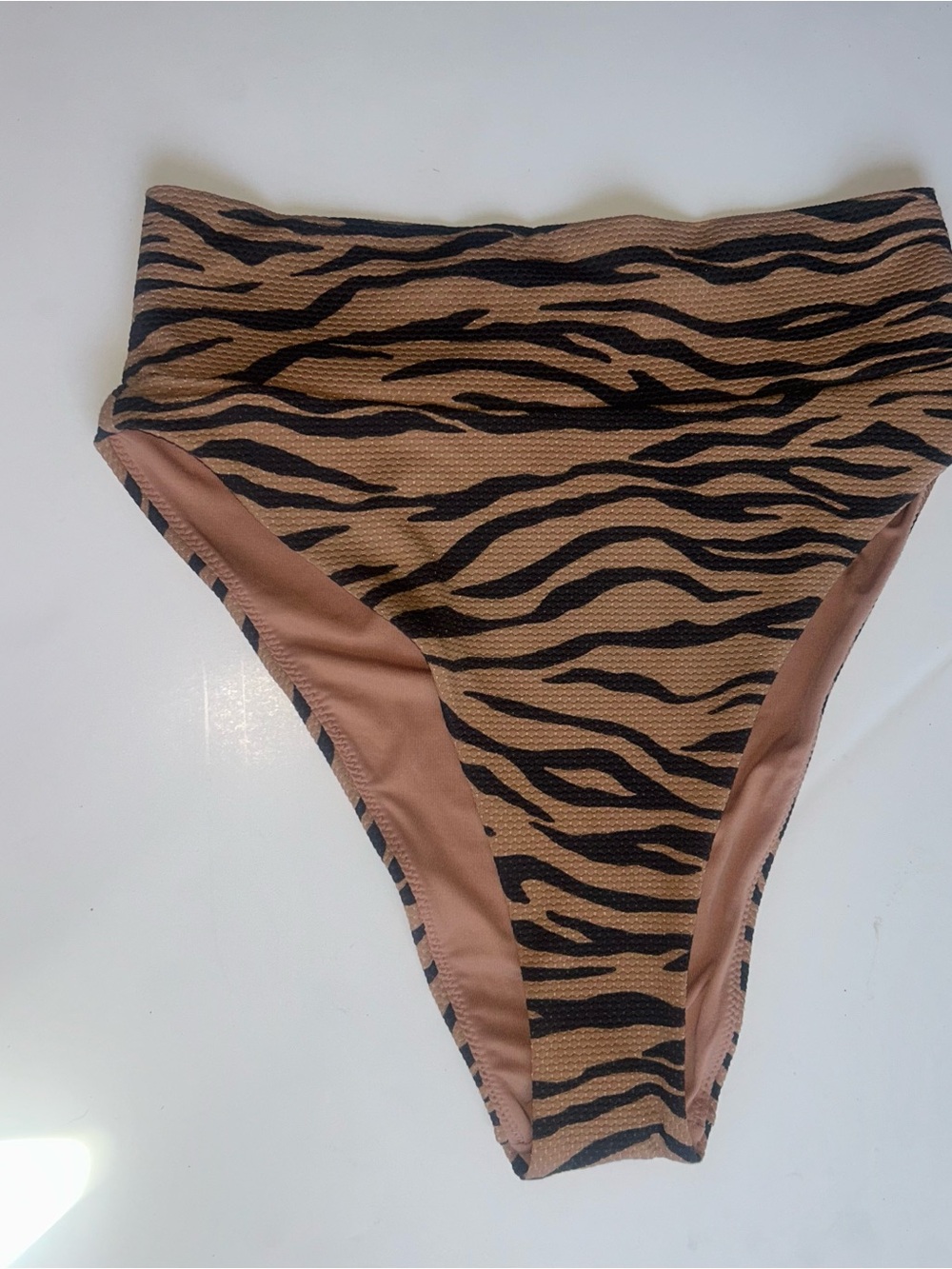 High-Waist Tiger Print Bikini Bottom - Brown/Black